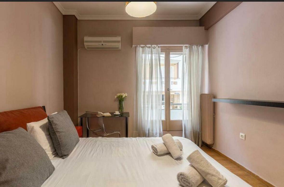 Holodek Apartments Ground & Semibasement Атина Екстериор снимка
