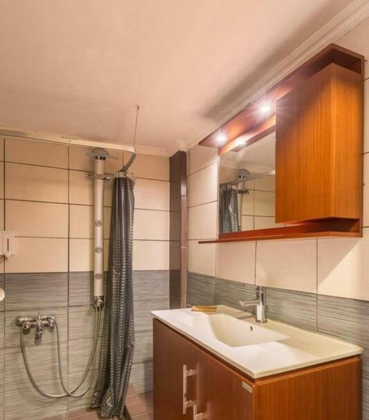Holodek Apartments Ground & Semibasement Атина Екстериор снимка