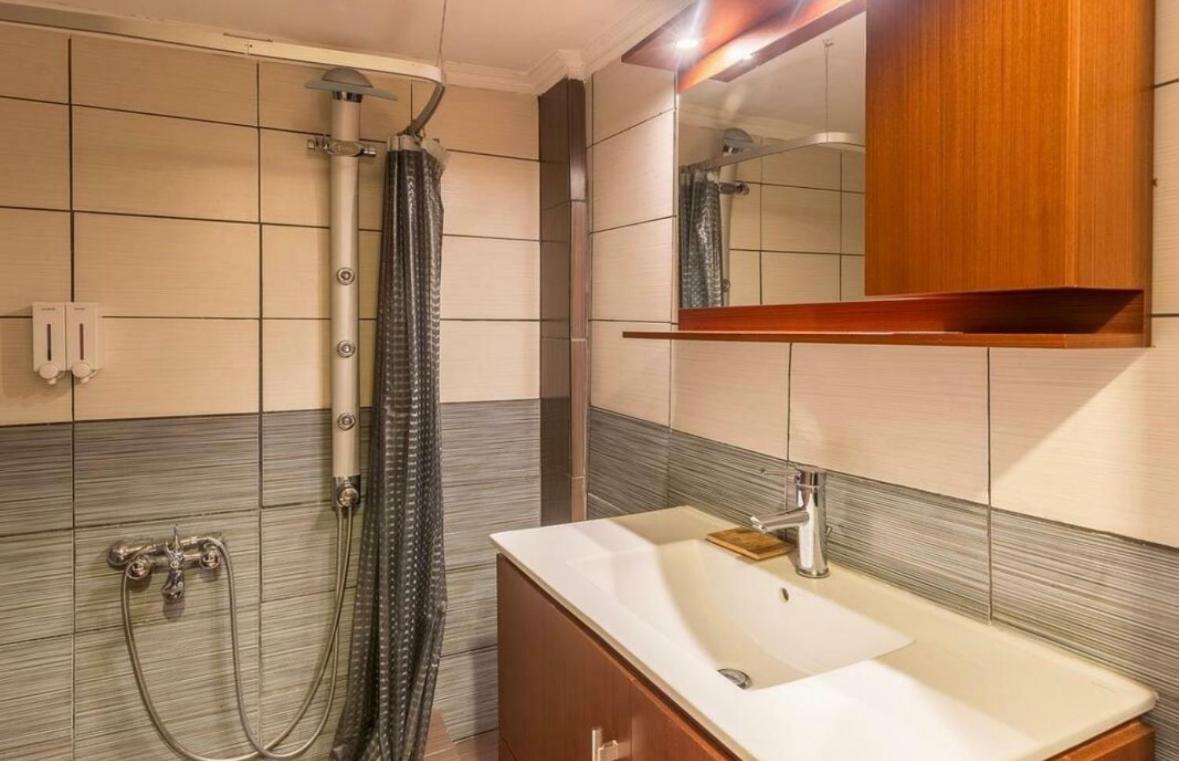 Holodek Apartments Ground & Semibasement Атина Екстериор снимка